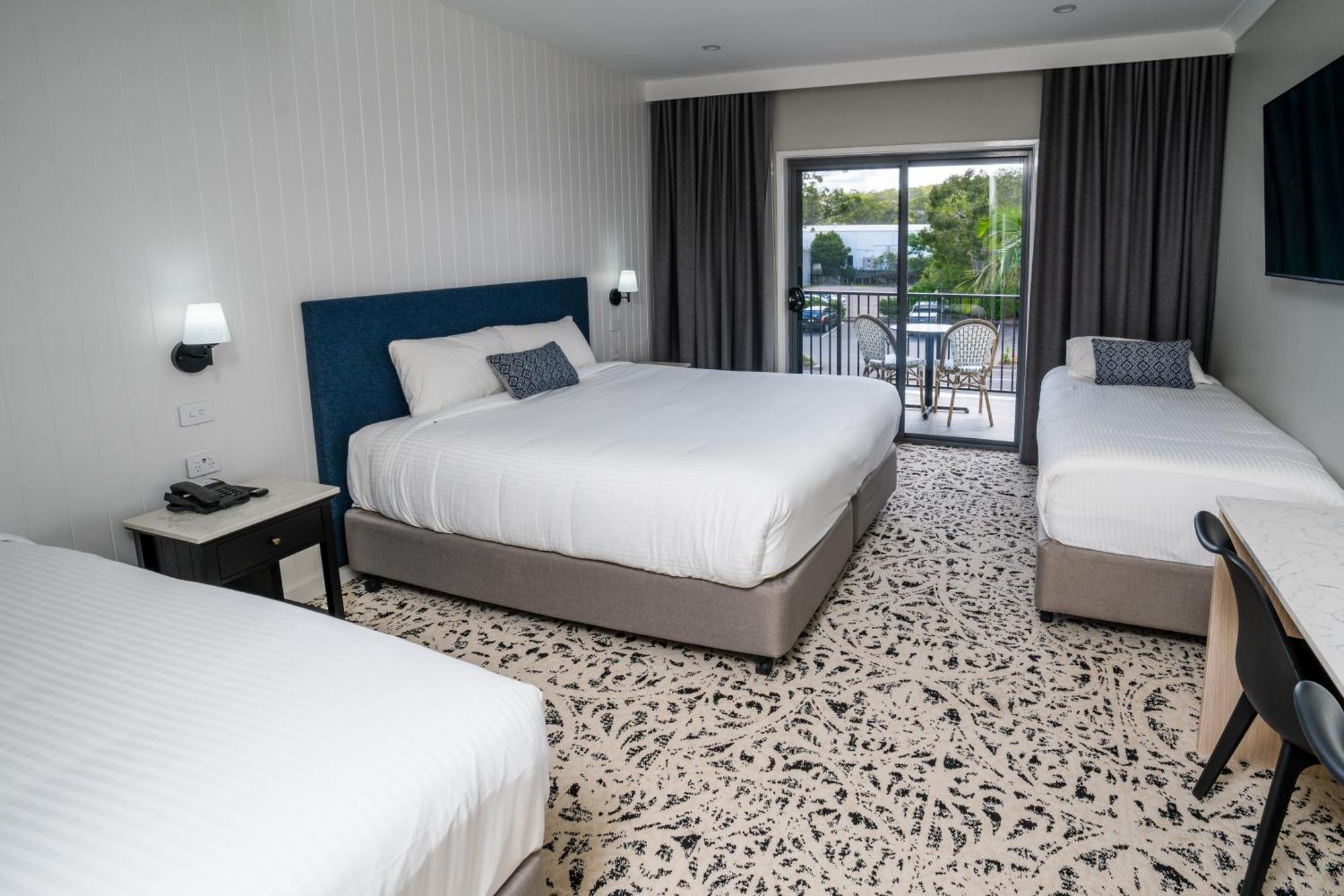 Warners At The Bay Motel Уорнърс Бей Екстериор снимка
