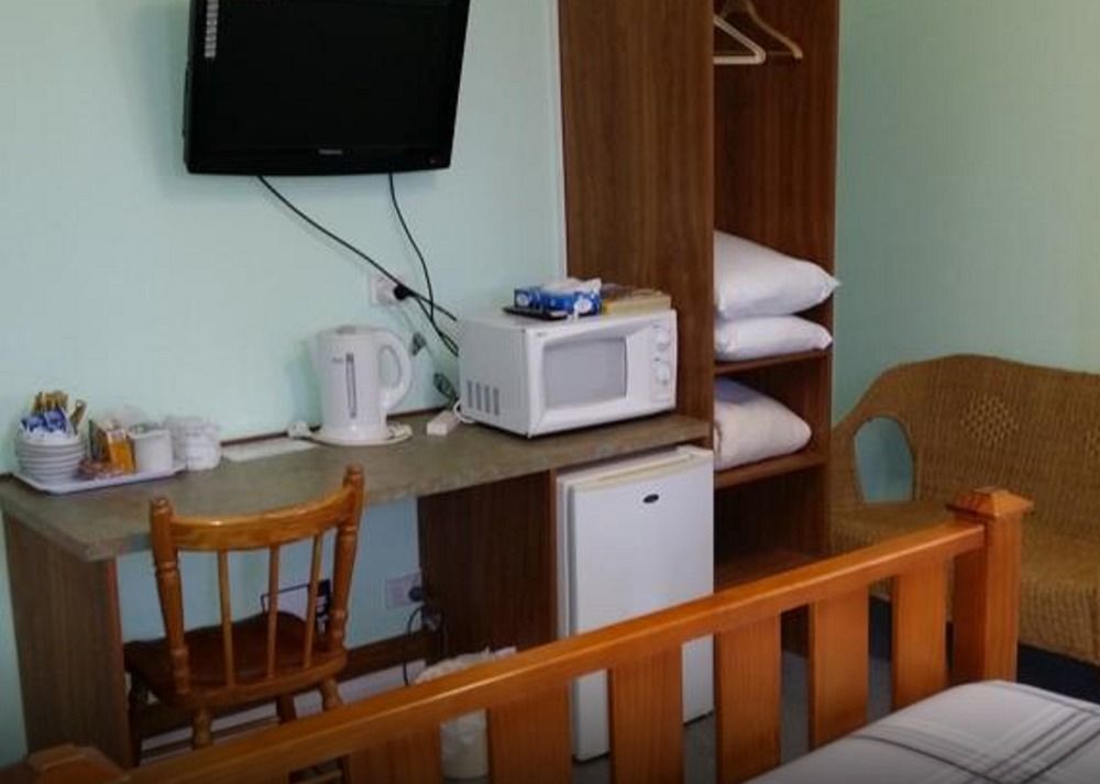 Warners At The Bay Motel Уорнърс Бей Екстериор снимка